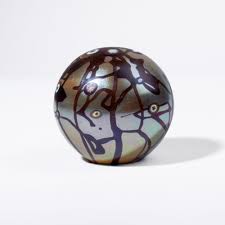 Lot - CARL RADKE PHOENIX STUDIOS GLASS PAPERWEIGHT 1983