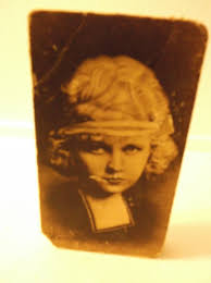 VINTAGE CANDY BOX WITH PICTURE OF A FLAPPER GIRL. | eBay