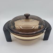 VTG Pyrex 2Qt Party Server Covered Casserole with Brass ...