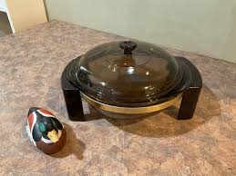 Pyrex Brown Amber Vision Casserole With Cradle, Lidded ...