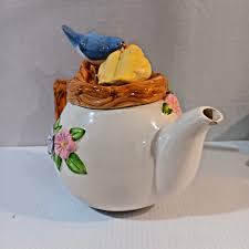 Teapot Blue Bird Mom and Yellow Baby Birds in Nest Pink and Purple Flowers | eBay