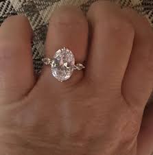 3.5 Ct tw. Oval Cut Moissanite Engagement Ring 14-w Sz 6, wedding engagement.