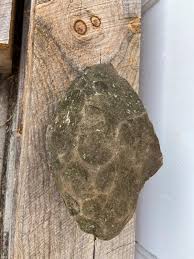 Any idea what could cause this? : r/Rocks