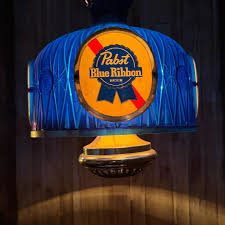 A New York minute. Zipped to the great city to capture a couple of special Take 5 eps for the telly. Soaked in everything I could in the time around it. What