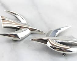 The Dove of Peace; Vintage Sterling Silver, Mid Century Brooches by James Avery JYVR1V-D - Etsy