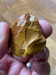 Is this worked/flake, or JAR? Found in a creek bed in Eastern Colorado. : r/Arrowheads