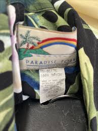 VTG PARADISE FOUND - MEN'S L BLACK HAWAIIAN PRINT SHORT ...