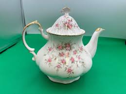 Paragon VICTORIANA ROSE Teapot Made in England | eBay