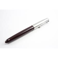 Vintage PARKER 51 Burgundy FOUNTAIN PEN w/ Brushed Steel Cap WRITING