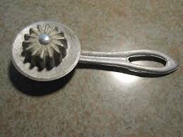 Vintage Aluminum Pastry Pie Wheel Cutter | eBay