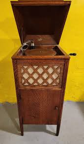 1918 Golden Oak Pathe Phonograph Model VII 78 Record ...