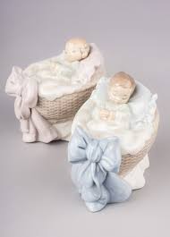 A New Treasure Boy Figurine | Lladró® USA