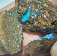 185cts Boulder Rough