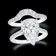 Pear Shape 5.0 Carat, 14K Wedding Ring Set | Birkat Elyon