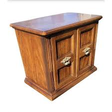 American of Martinsville Walnut Italian Neoclassical Tuscan ...