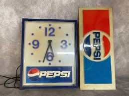 Large Plastic Pepsi Clock With Metal Can