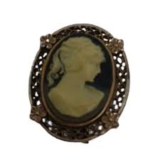Jewelry | Vintage Cameo Goldtone Brooch | Poshmark