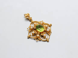 15ct Yellow Gold Peridot and Pearl Pendant - Etsy