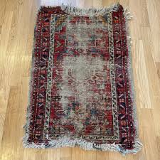 Vintage Rug, 1' 11 x 2' 11 Red – Jessie's Oriental Rugs