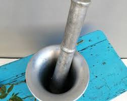 Metal Mortar, Vintage Metal Mortar, Metal Bowl for Grinding Spices, Metal Utensils, Unique Decor, Primitive Farmhouse Decor, Vintage Mortar - Etsy