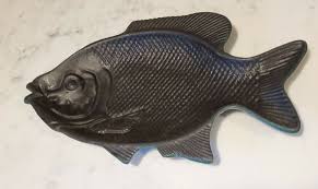 Cast Iron Fish Design Serving Plate/Dish with Green Enamel ...