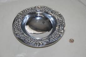Pretty Ornate Shiny Silver Metal Bowl Grapes Leave Embossed ...