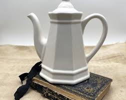 Vintage Pfaltzgraff White Ironstone Teapot Coffee Server ...