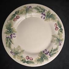 Pfaltzgraff Jamberry Plates, Cups, and Platters - Etsy Israel