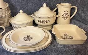 1976 PFALTZGRAFF Village Dinnerware Set Of 124 Pieces Stoneware Vtg Folk Art Set | eBay
