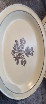 3 VINTAGE Pfaltzgraff Village 12" & 8.5" Oval Dinner Plate Tan & Brown | eBay