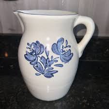 Pfaltzgraff Yorktowne (USA) Water or Drink Pitcher Stoneware ...