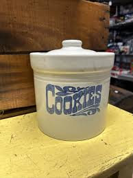 Pfaltzgraff Yorktowne Cookie Jar Canister w/ Lid Stoneware ...