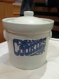 Pfaltzgraff Yorktowne COOKIE JAR Crock with Handles & Lid ...