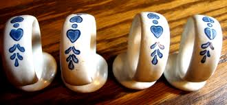 Set (4) Vintage Pfaltzgraff Yorktowne Stoneware Ceramic ...