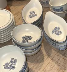 1960's Vintage Pfaltzgraff Yorktowne Dinnerware - Blue and ...