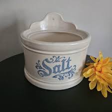Vintage Pfaltzgraff Yorktowne Stoneware Salt Box: Retro ...