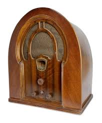 Philco 71 Cathedral Radio