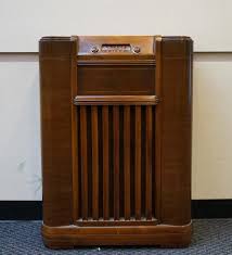 Lot - Philco Console Radio