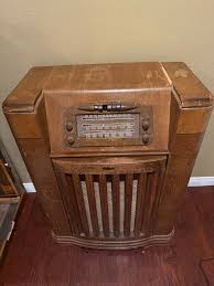 1937 Philco Radio