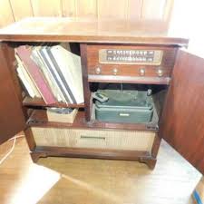 Antique Philco Model 51-1733 Radio and Turntable Console ...