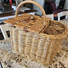 Vintage Picnic Basket Woven Wicker With 2 Wine Bottle ...