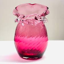 Vintage Pilgrim Small Vase Bedford Cranberry Glass Rigaree ...