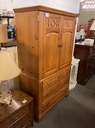 Vaughan Bassett Clothing Armoire – This N That Consignments