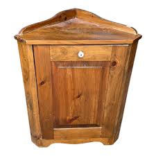 Corner Cabinet PICKUP ONLY – Emma Jeans