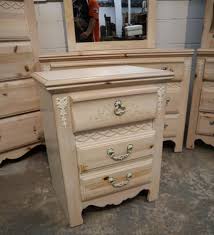 Sold at Auction: 8pc Lexington natural pine paint deco bedroom set