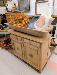 🍂 FALL VIBES have officially arrived at The Queen! Our ...