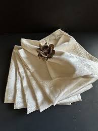 Spode Ivory Satin Napkins Set of 6 Damask Holly Christmas ...