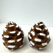 Limited Edition Winter Vintage Snowy Pine Cone Salt and Pepper Shakers SP12 | eBay