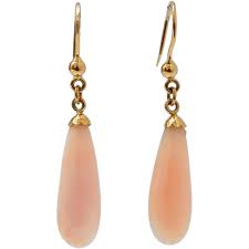 Similar Items to 18 Karat Yellow Gold Earrings with Coral
