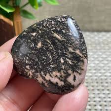 Natural Rhodonite jasper Quartz hand Carved heart crystal ...